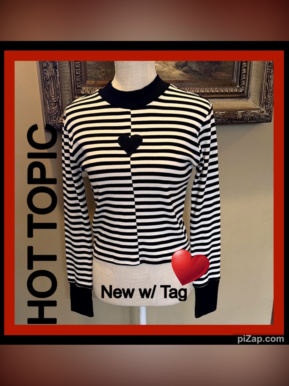 ❤️NWT - Hot Topic Black and White Striped Women's Top - Sz L